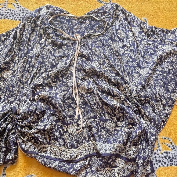 MAGGIE COULOMBE Luxury Resort Wear - Picture 1 of 5